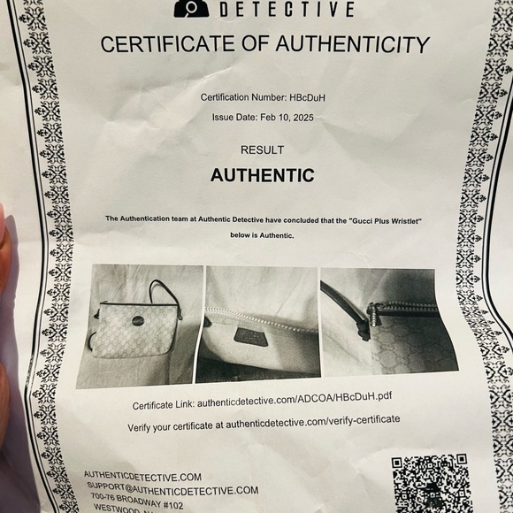 Gucci Plus Crossbody - Picture 9 of 10